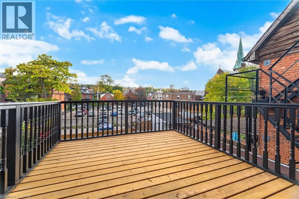 285 CHARLTON Avenue W