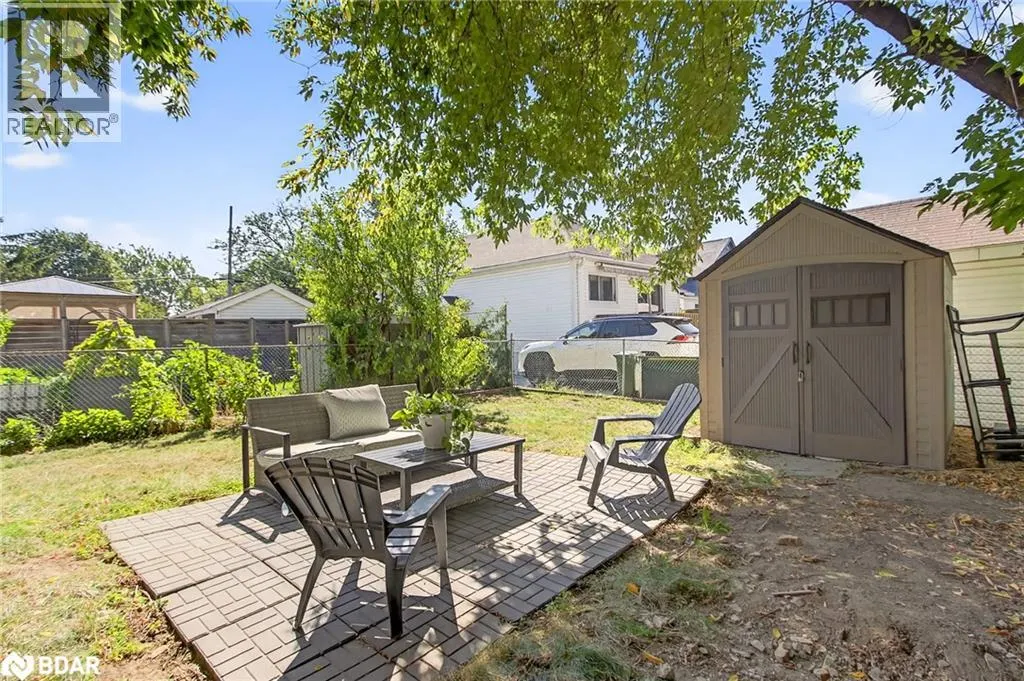 118 MOUNTVILLE Avenue