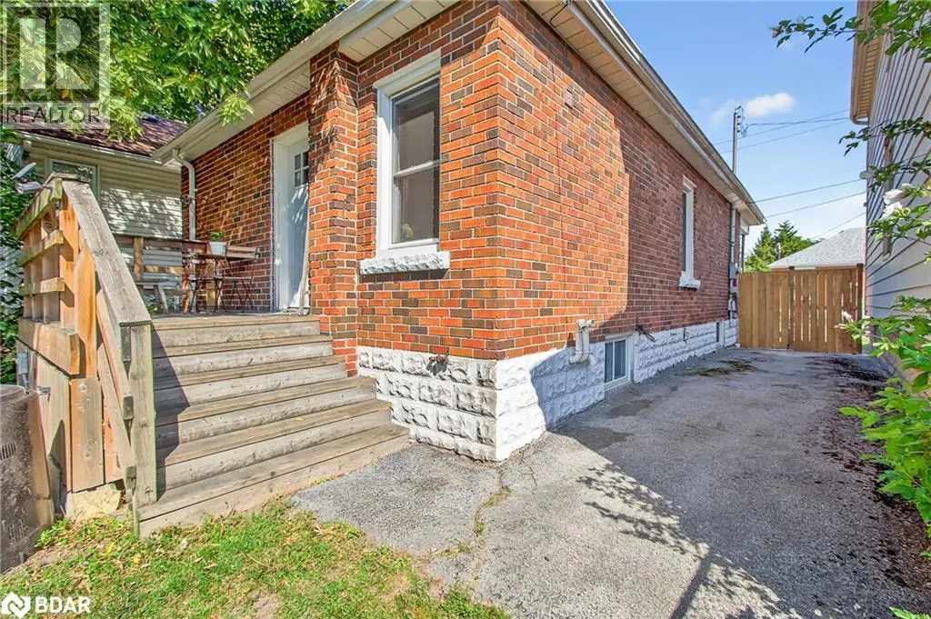 118 MOUNTVILLE Avenue