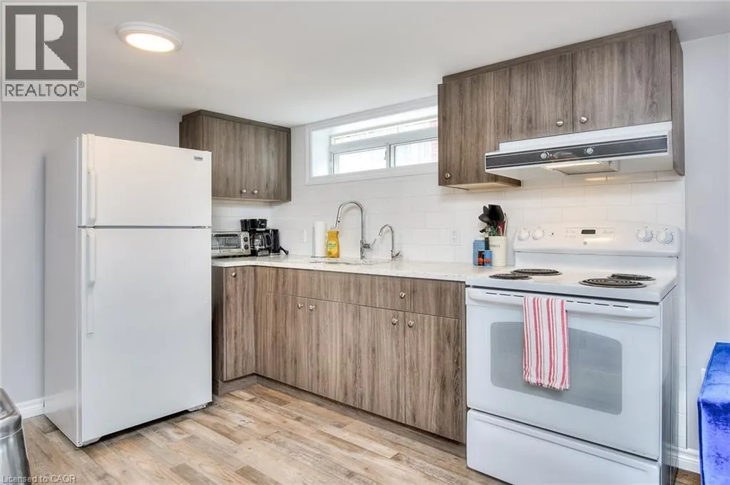 40 BRUNSWICK Avenue Unit# B, #B