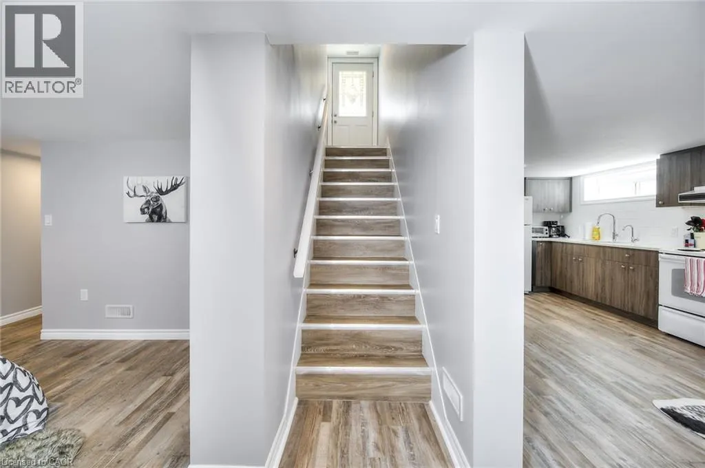 40 BRUNSWICK Avenue Unit# B, #B