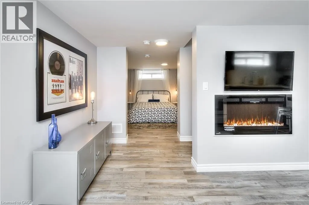 40 BRUNSWICK Avenue Unit# B, #B