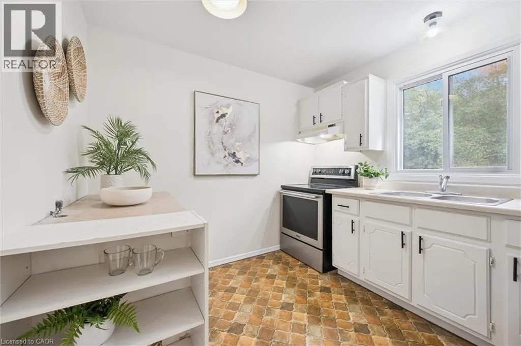 100 BLUEVALE Street N Unit# 29, #29