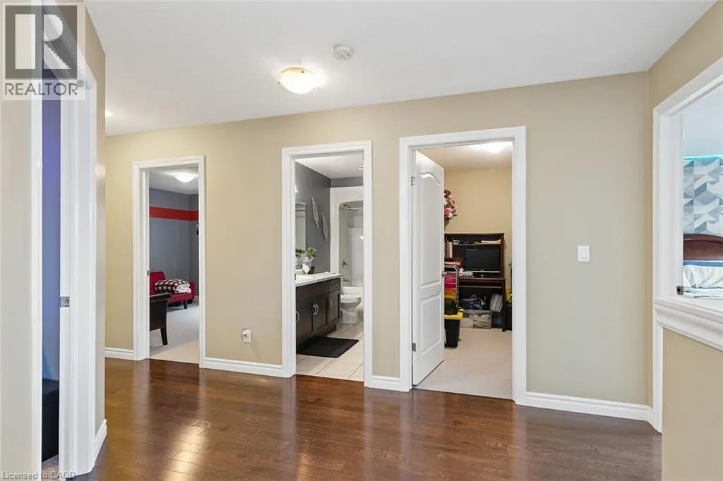 113 COULING Crescent Unit# UPPER, #UPPER