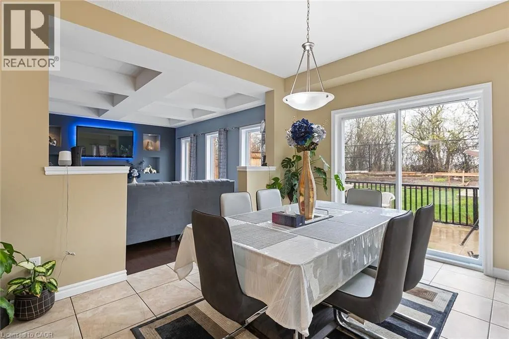 113 COULING Crescent Unit# UPPER, #UPPER