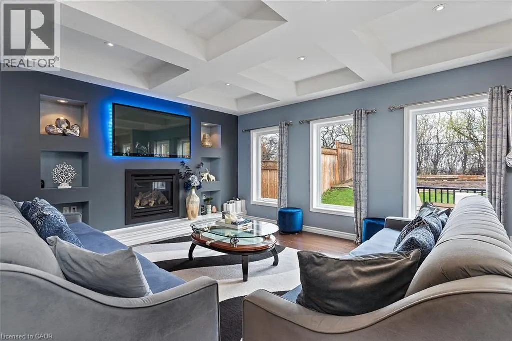 113 COULING Crescent Unit# UPPER, #UPPER