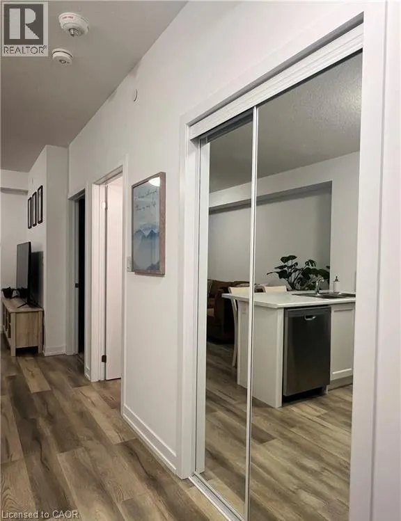 470 DUNDAS Street E Unit# 215, #215