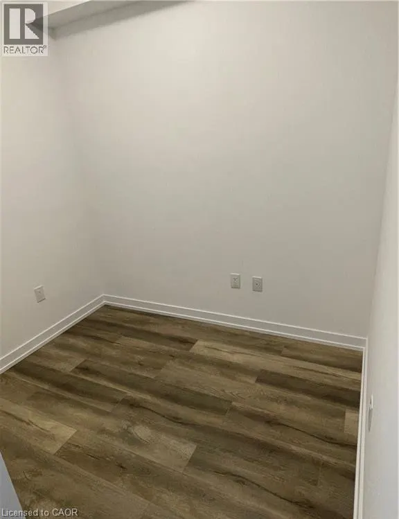 470 DUNDAS Street E Unit# 215, #215