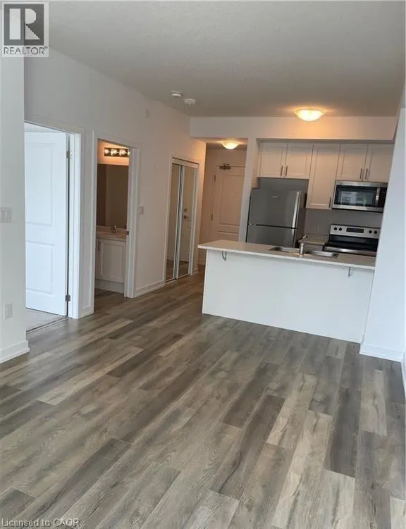 470 DUNDAS Street E Unit# 215, #215