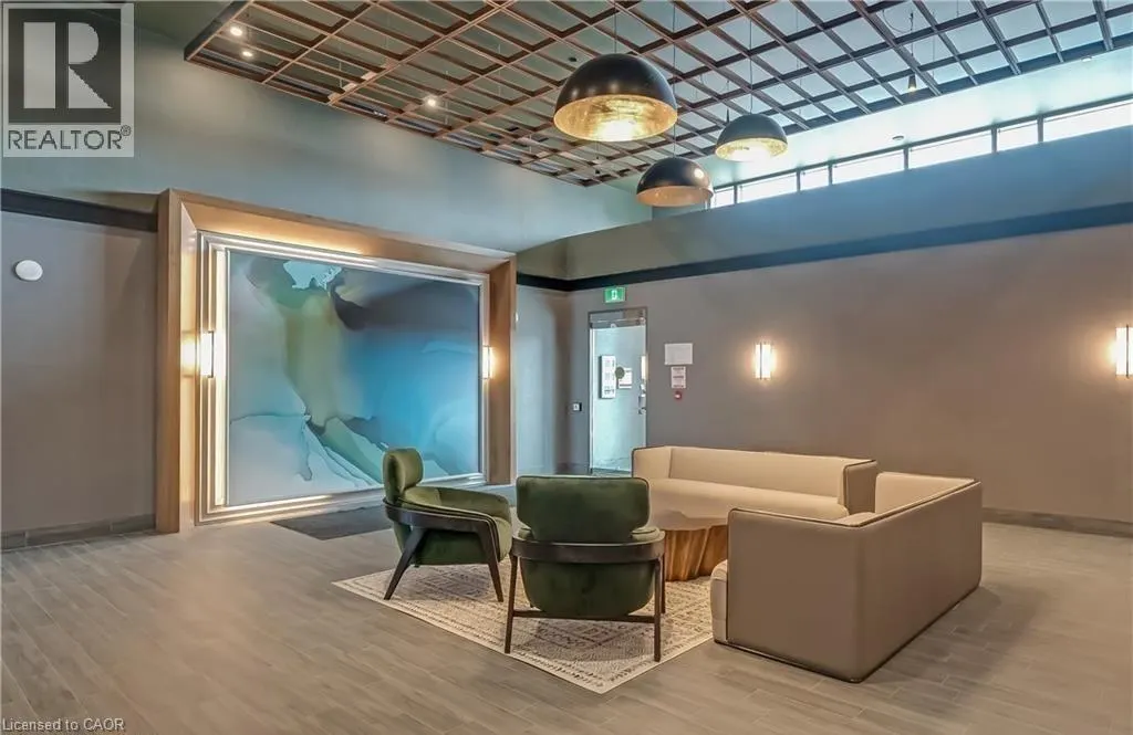 470 DUNDAS Street E Unit# 215, #215