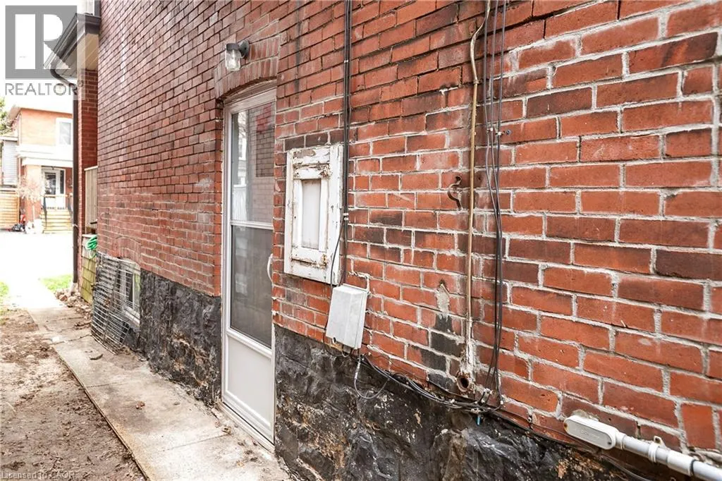 62 BARNESDALE Avenue S