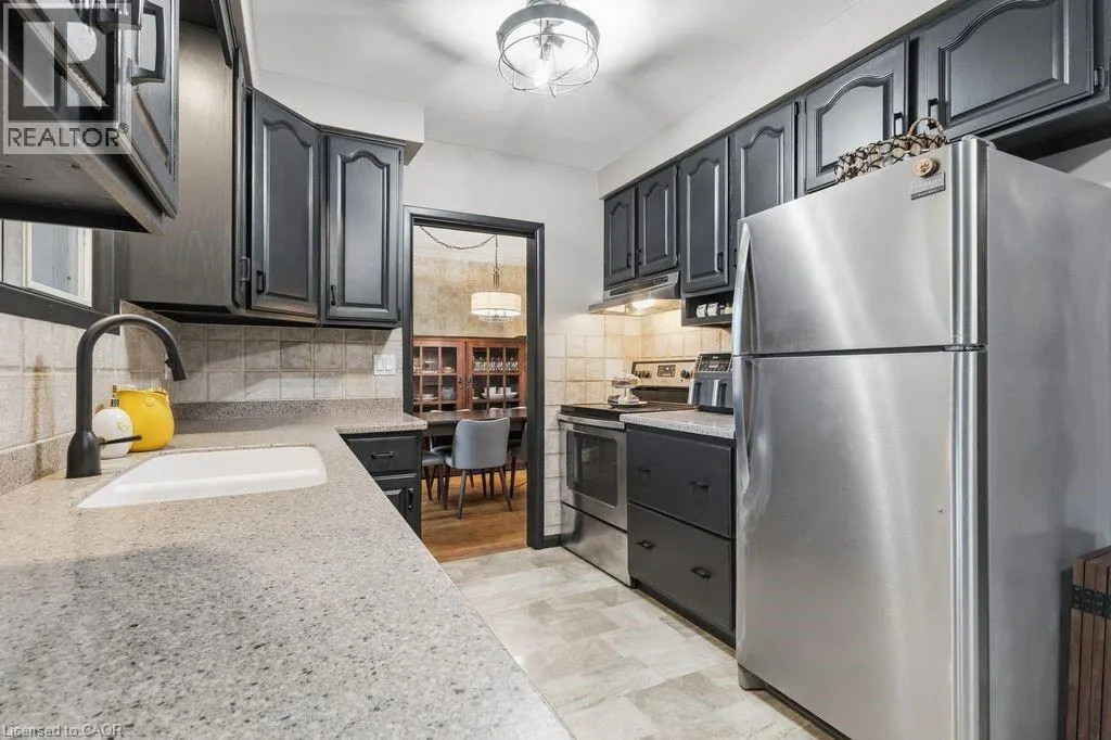 5119 CHERRYHILL Crescent