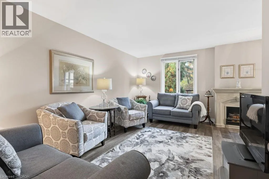 5119 CHERRYHILL Crescent