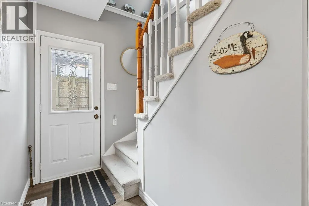 5119 CHERRYHILL Crescent