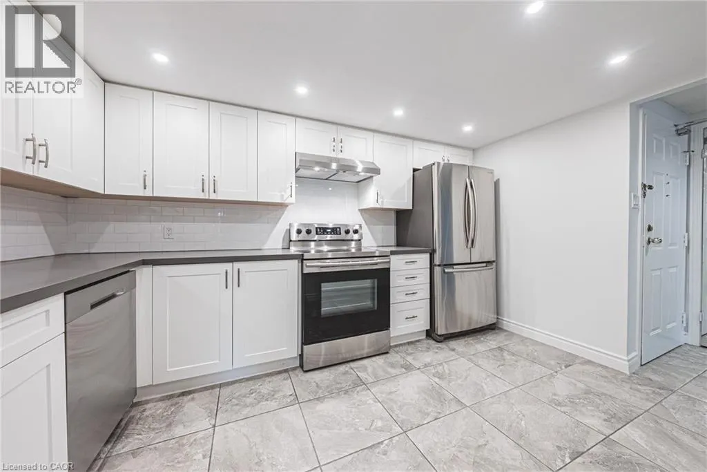 150 WILSON Street W Unit# 215, #215