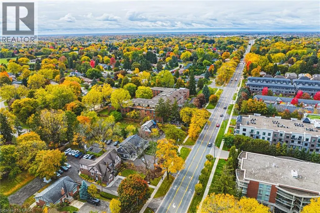 150 WILSON Street W Unit# 215, #215