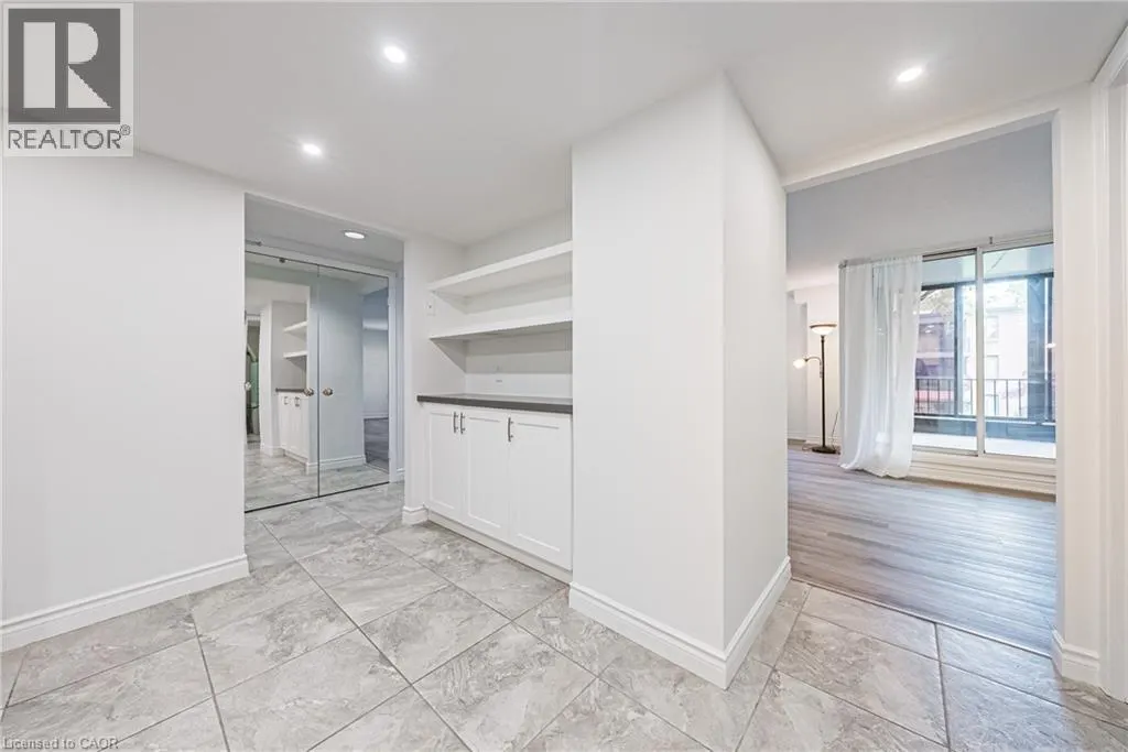 150 WILSON Street W Unit# 215, #215