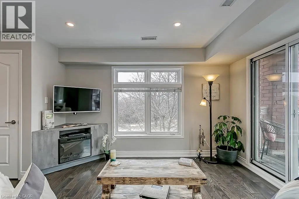 2386 MUNN'S Avenue E Unit# E, #E