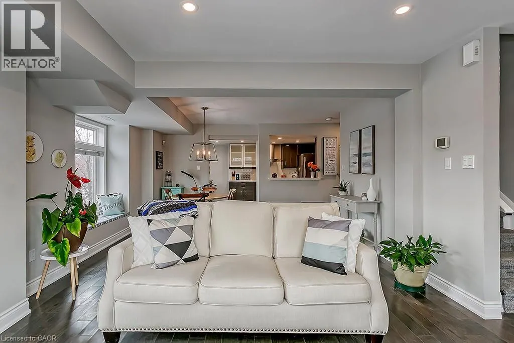 2386 MUNN'S Avenue E Unit# E, #E