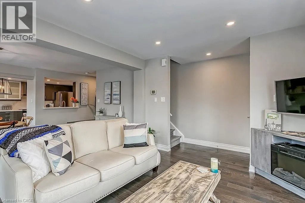 2386 MUNN'S Avenue E Unit# E, #E
