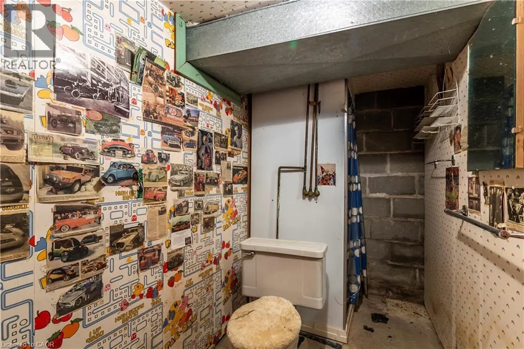 14 CLOVERHILL Avenue