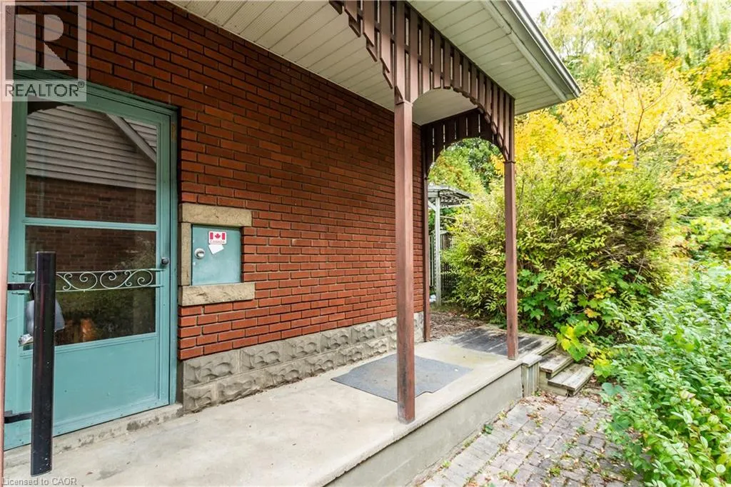 14 CLOVERHILL Avenue