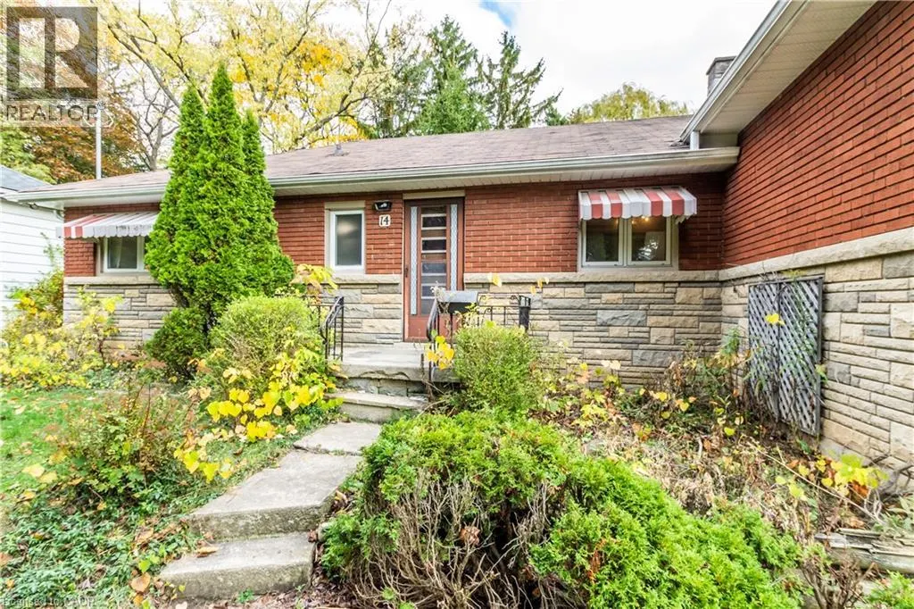 14 CLOVERHILL Avenue