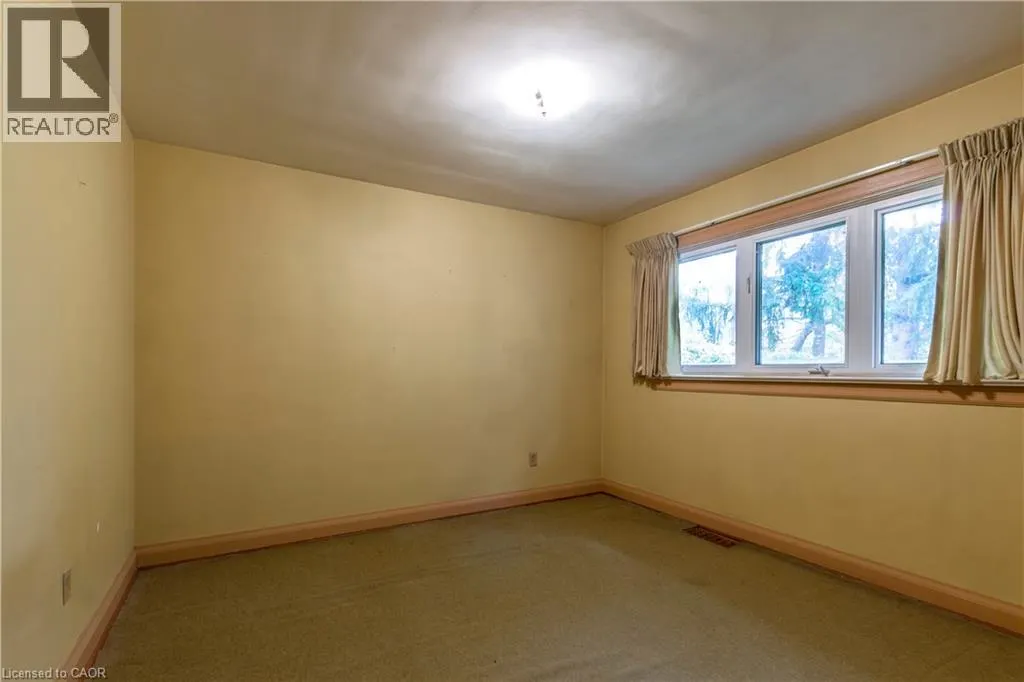 14 CLOVERHILL Avenue