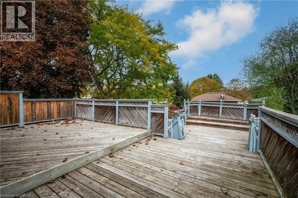 18 KINGSTON Crescent