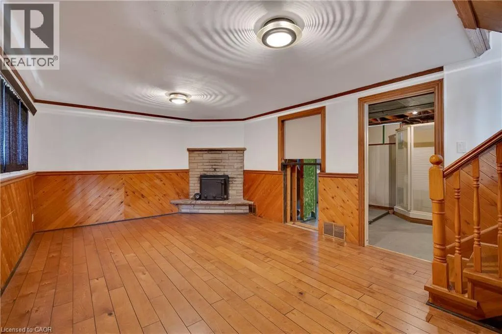 18 KINGSTON Crescent