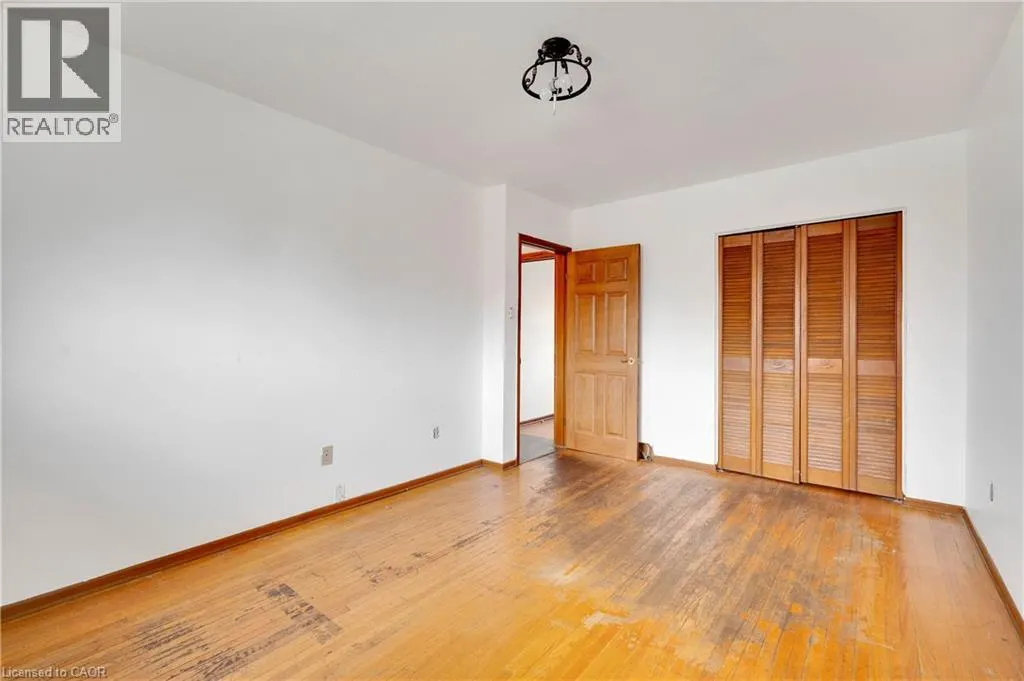 18 KINGSTON Crescent