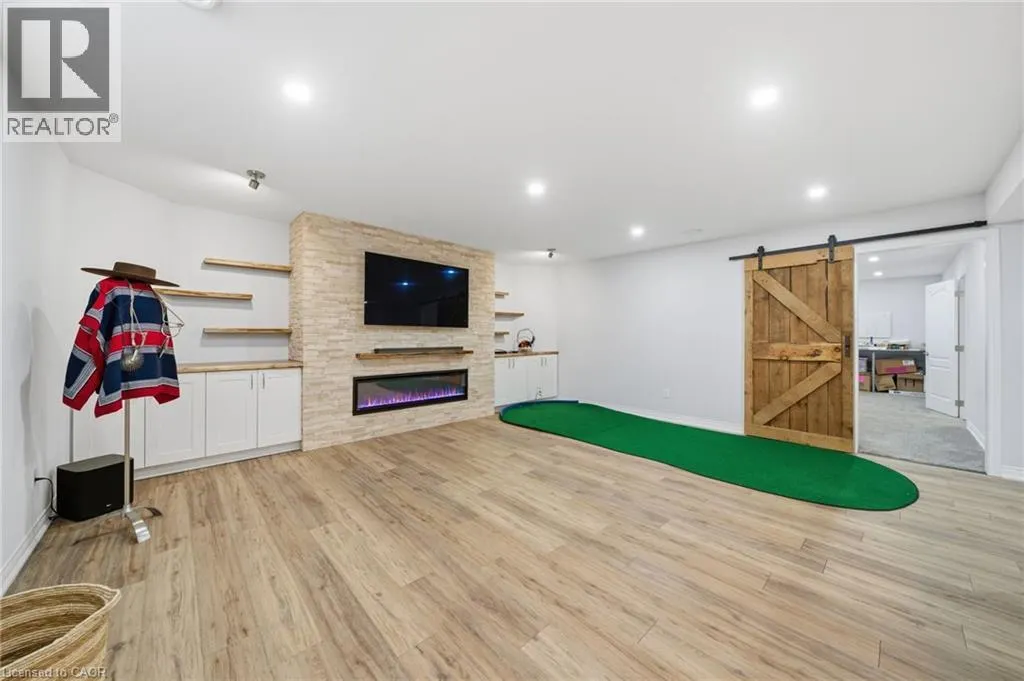 34 REGATTA Drive Unit# 89, #89