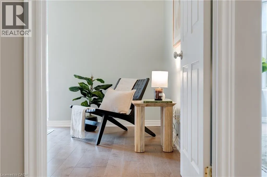 1272 ONTARIO Street Unit# 204, #204