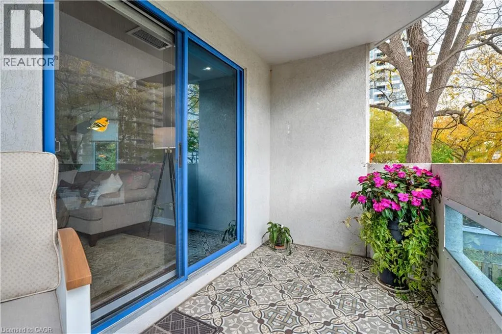 1272 ONTARIO Street Unit# 204, #204