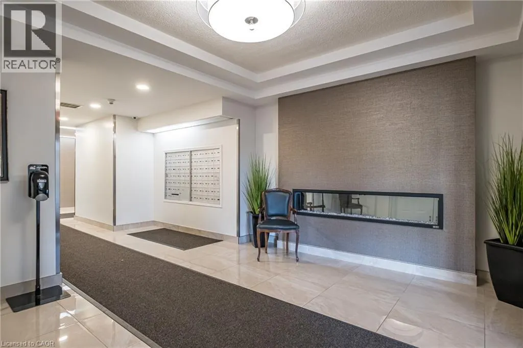 3497 UPPER MIDDLE Road Unit# 305, #305