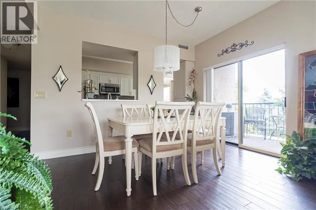 3497 UPPER MIDDLE Road Unit# 305, #305