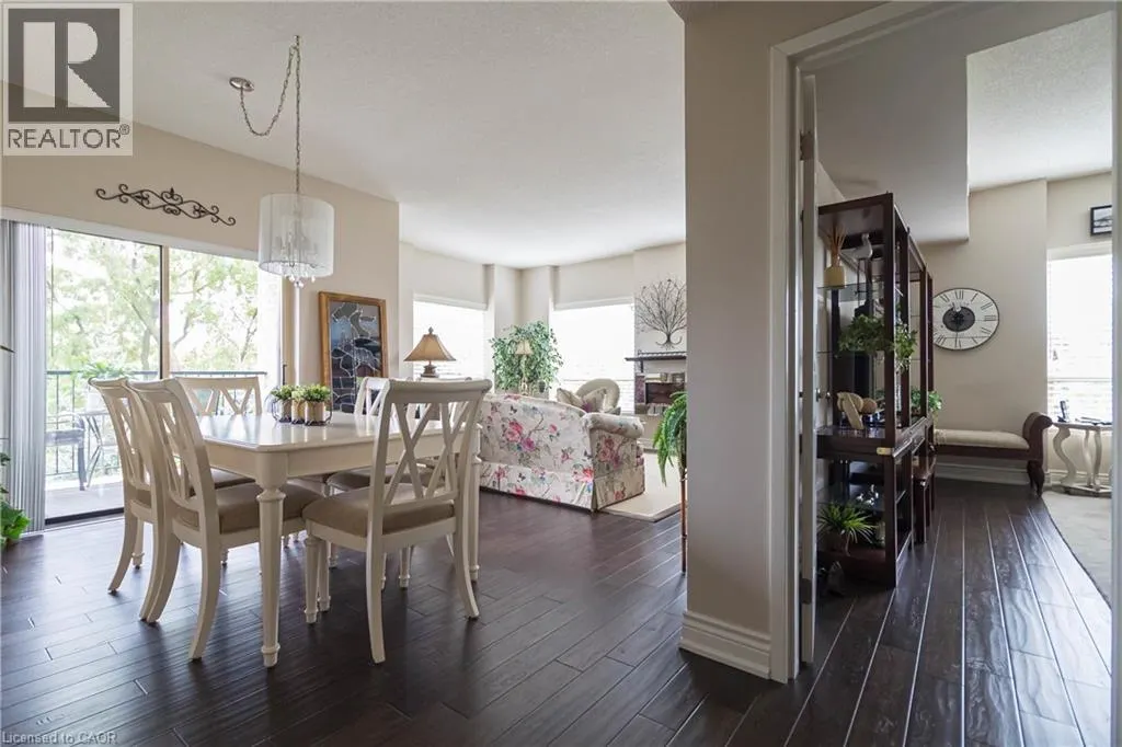 3497 UPPER MIDDLE Road Unit# 305, #305