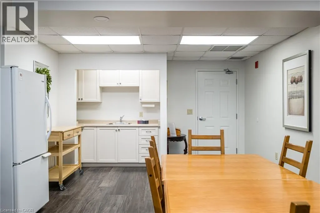 3497 UPPER MIDDLE Road Unit# 305, #305