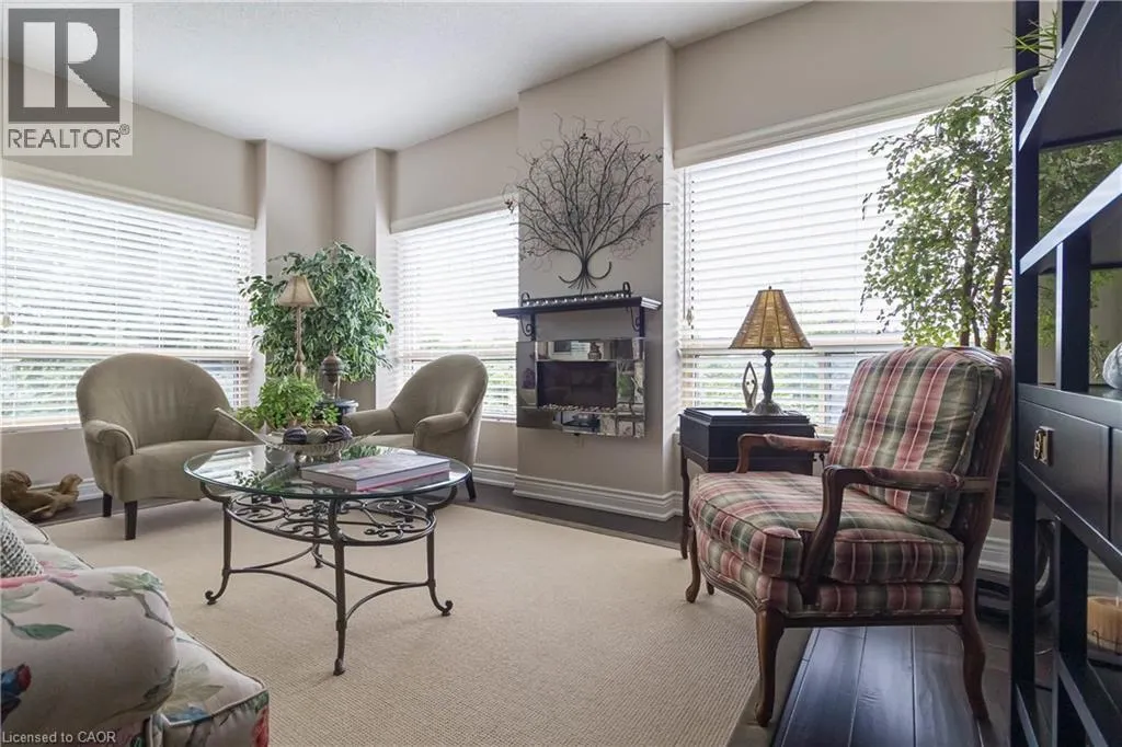 3497 UPPER MIDDLE Road Unit# 305, #305