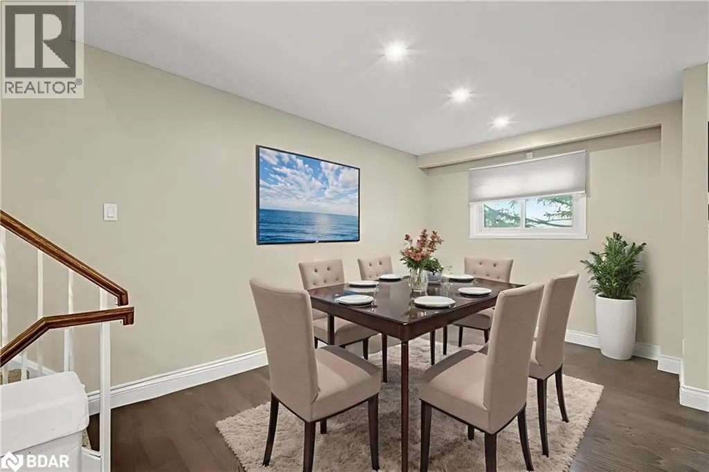 64 BRONTE Street S Unit# 8, #8