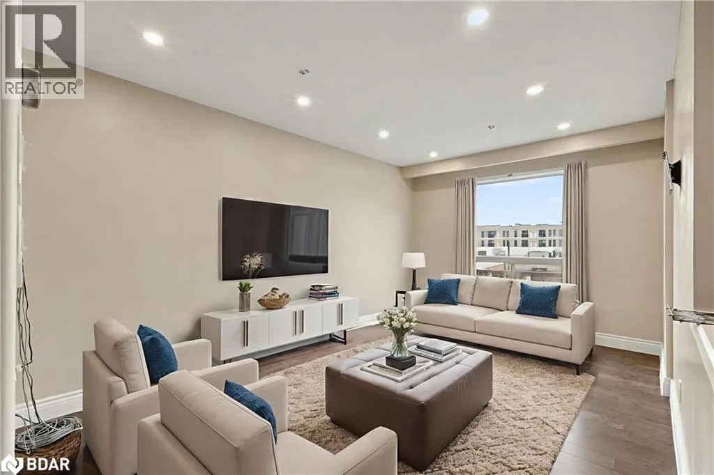 64 BRONTE Street S Unit# 8, #8