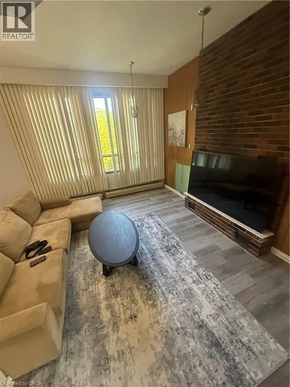 171 STONE CHURCH Road E