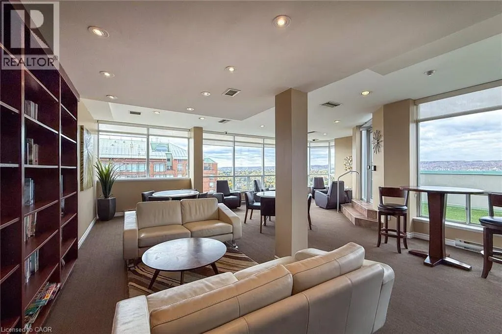 1276 MAPLE CROSSING Boulevard Unit# 111, #111