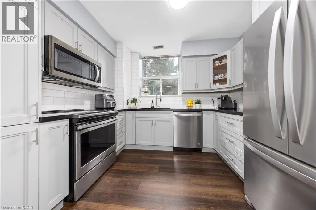 1276 MAPLE CROSSING Boulevard Unit# 111, #111