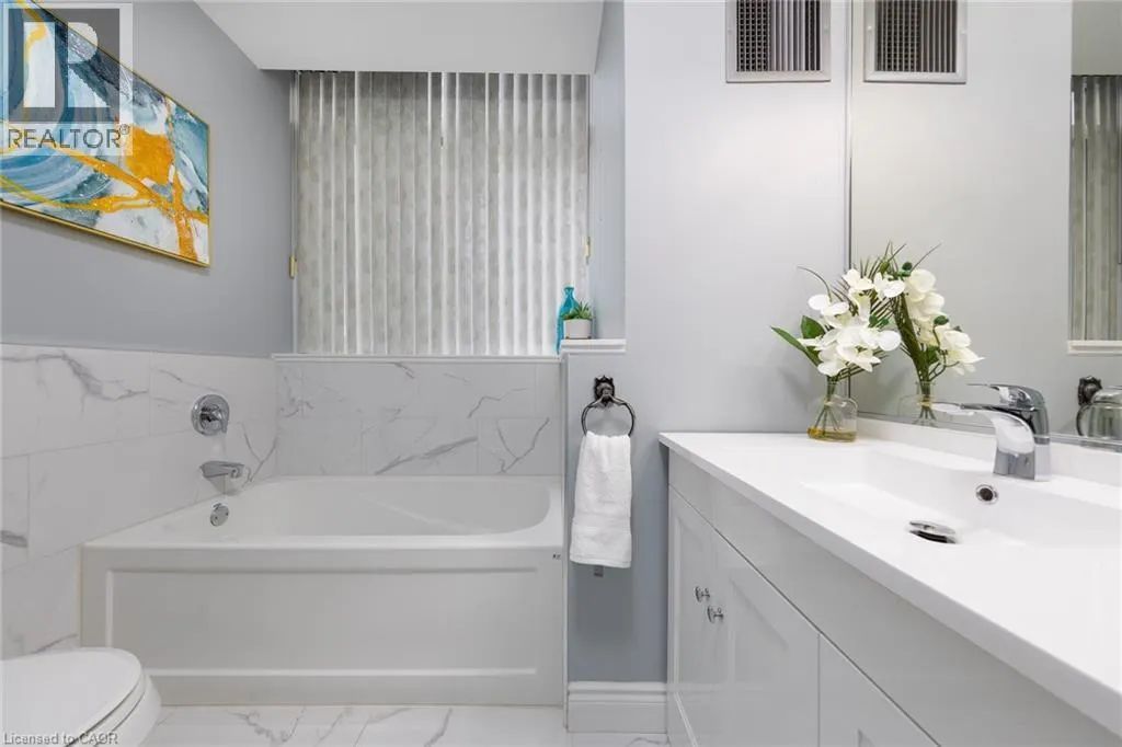 1276 MAPLE CROSSING Boulevard Unit# 111, #111