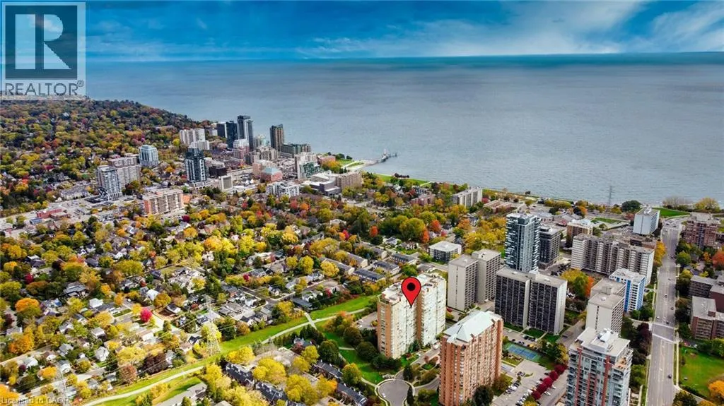 1276 MAPLE CROSSING Boulevard Unit# 111, #111