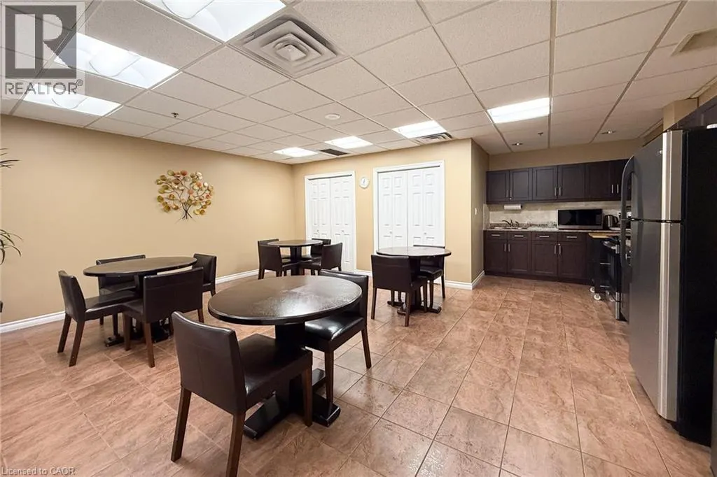 1276 MAPLE CROSSING Boulevard Unit# 111, #111