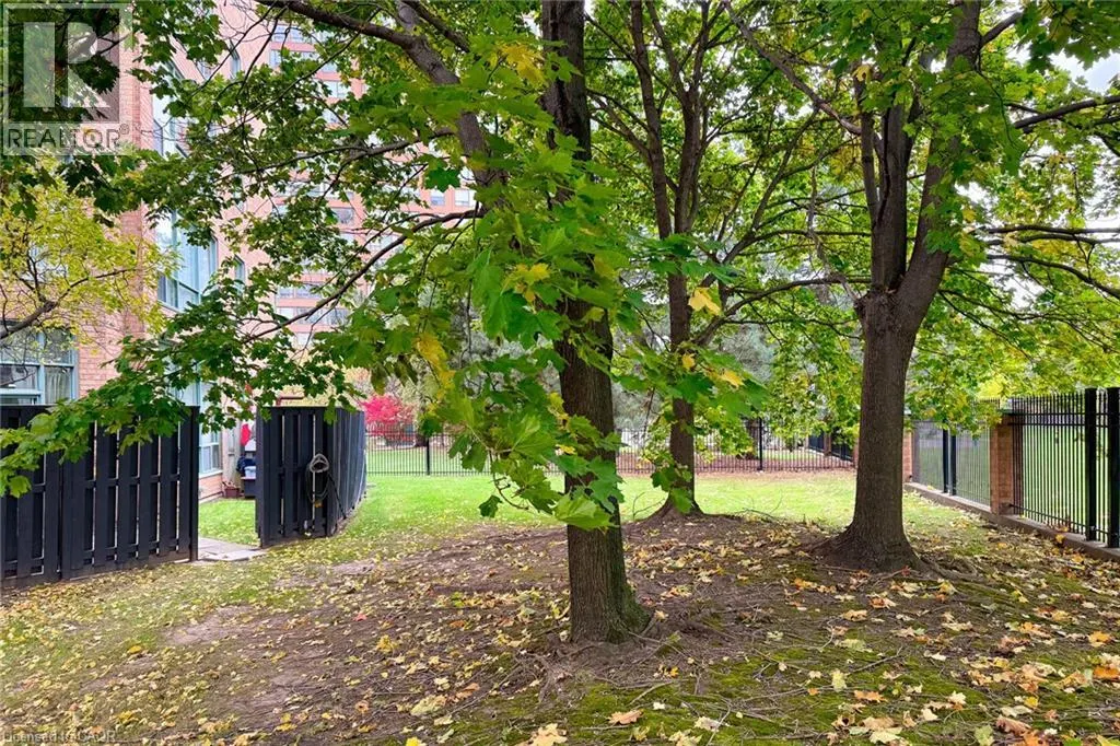 1276 MAPLE CROSSING Boulevard Unit# 111, #111