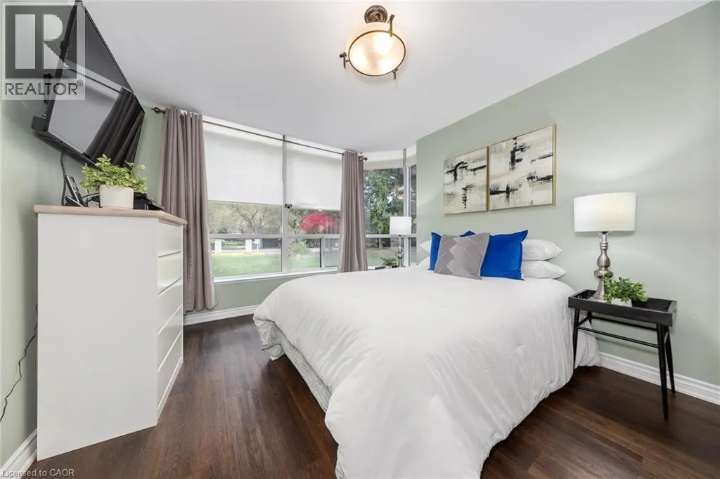 1276 MAPLE CROSSING Boulevard Unit# 111, #111