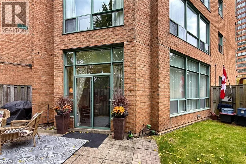 1276 MAPLE CROSSING Boulevard Unit# 111, #111